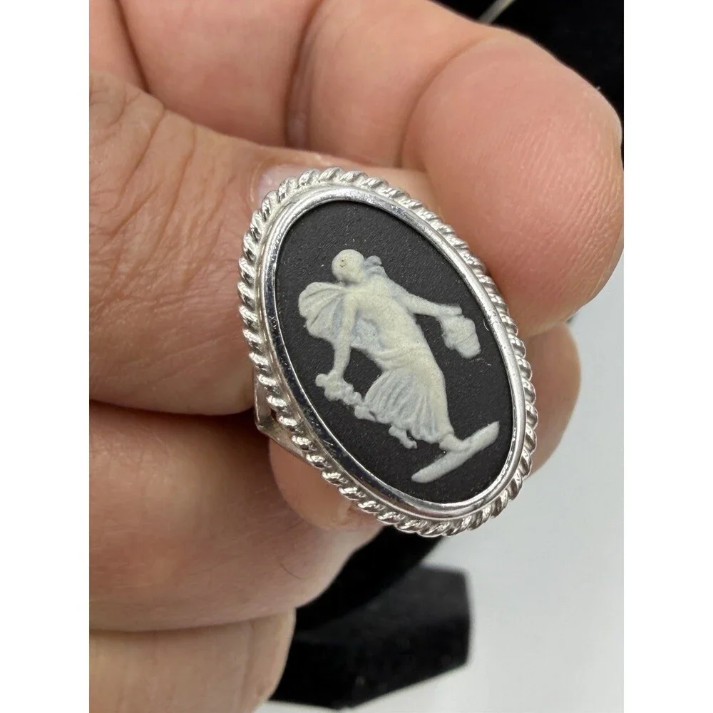 Wedgwood Jasperware Black & Pink Ring Necklace Jewelry Set 2 PCs - Picture 4 of 15